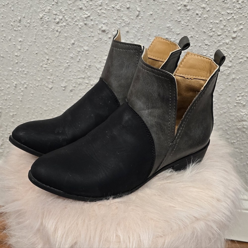 Stylish Black and Gray Women's Ankle Boots